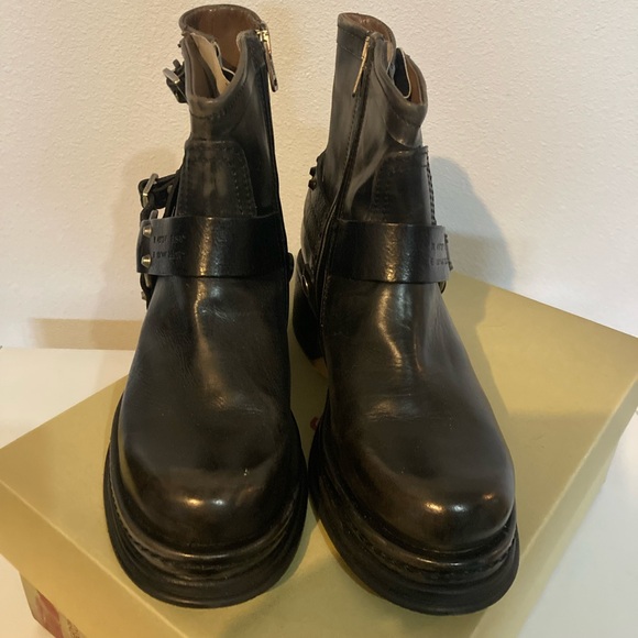 AS98 Booties - Picture 2 of 4